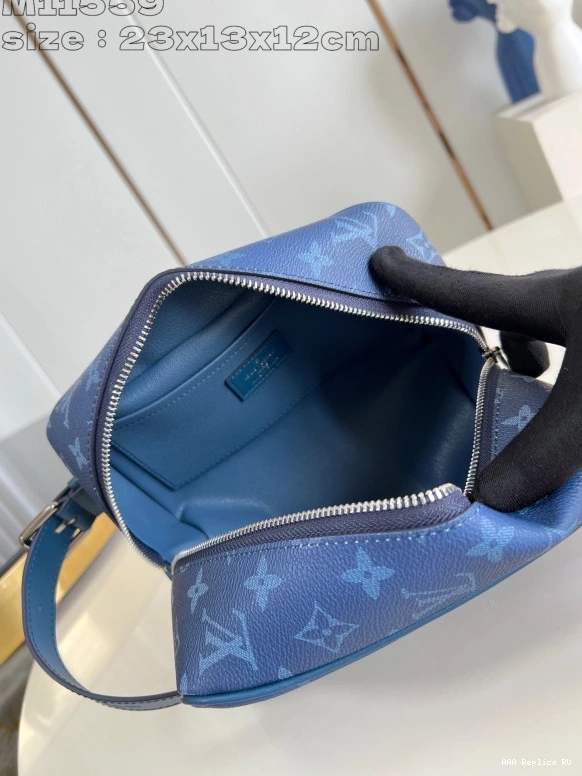 Aaa replica ru KIT LOUIS DOPP LOCKER VUITTON bag-23*13*12CM 0721